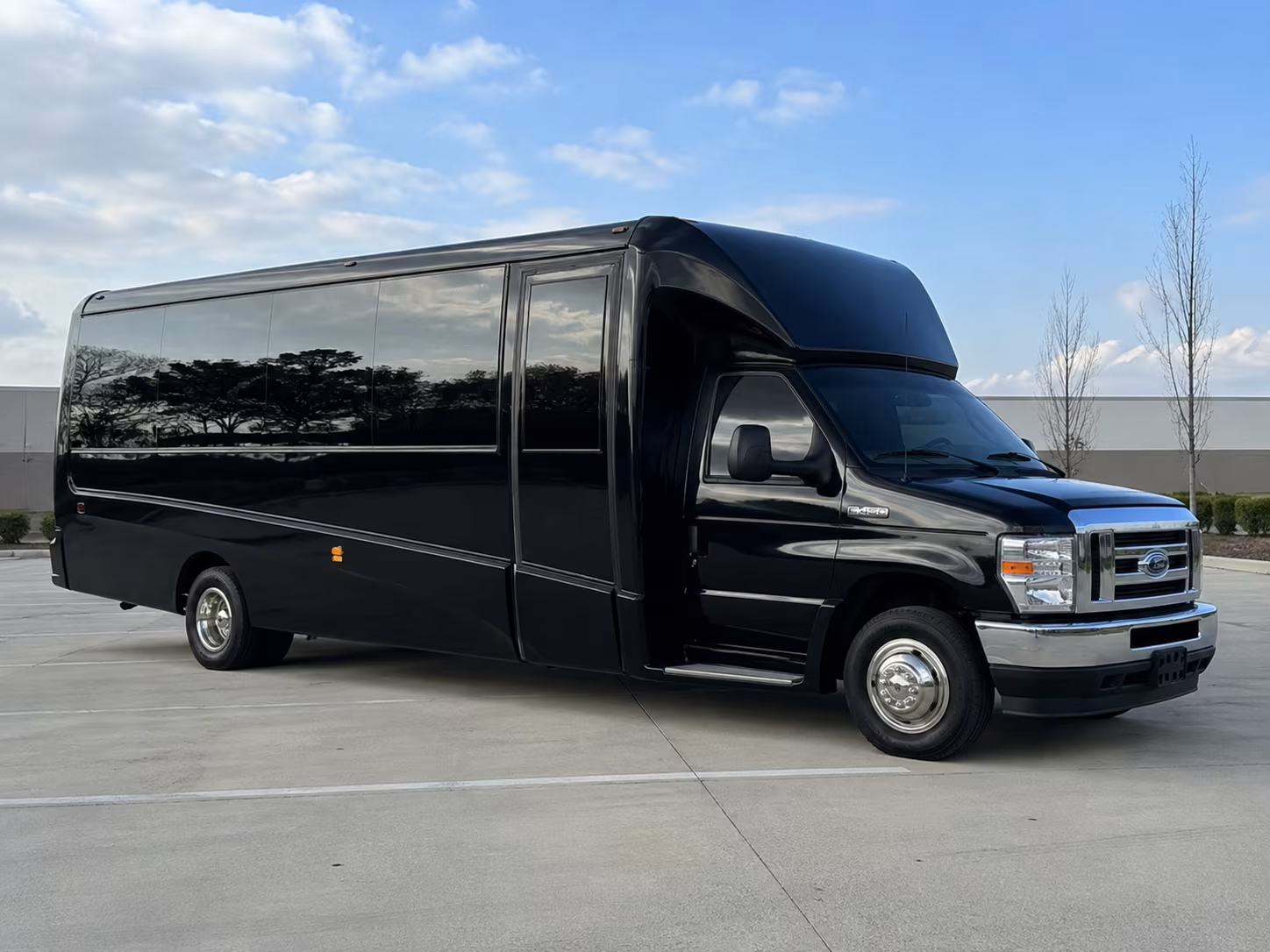 Jersey City Airport Shuttle & Transportation party bus exterior