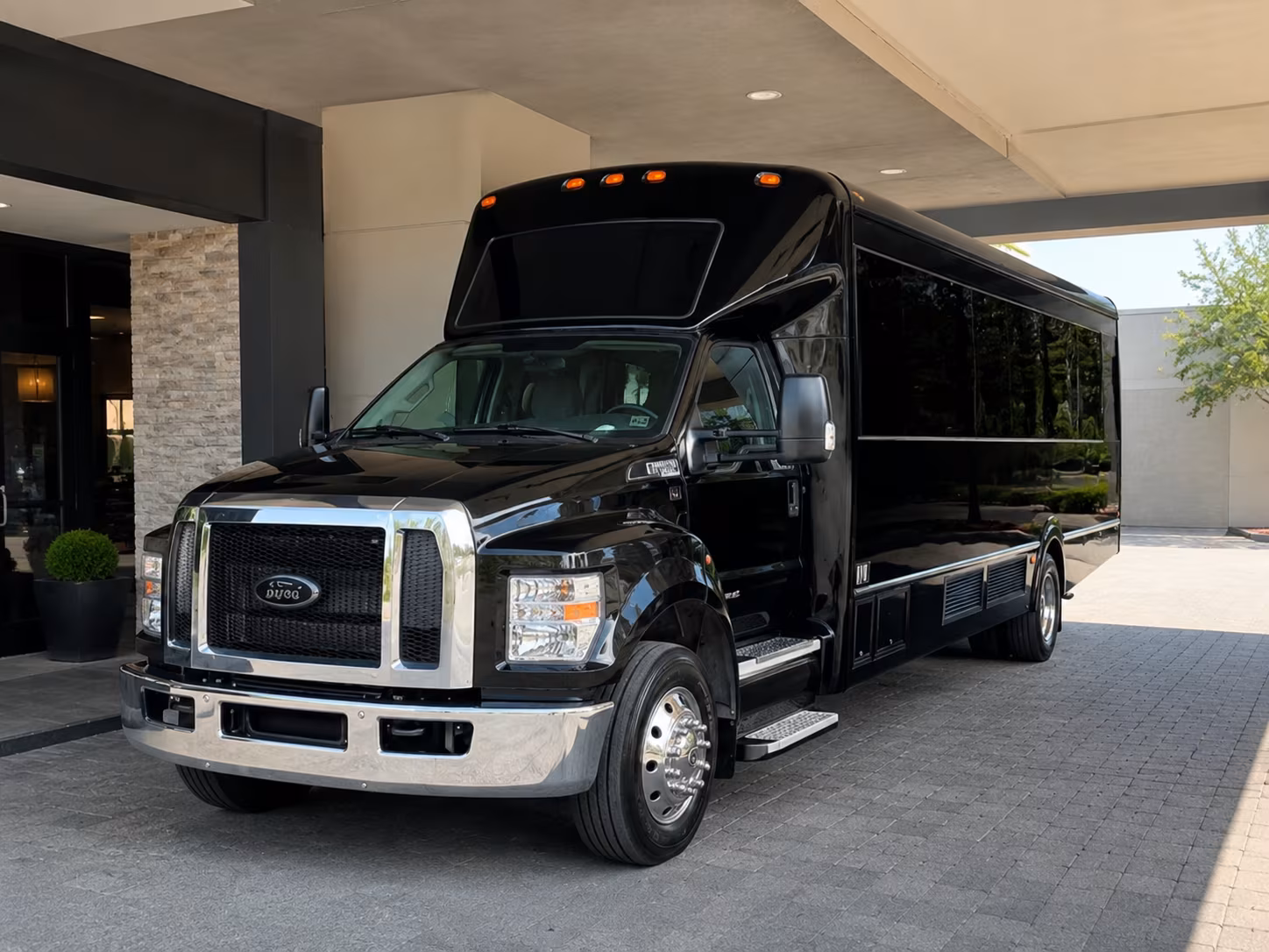 Manhattan Birthday, Sweet 16, & Quinceañera Party Bus Rentals